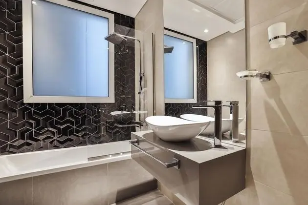 Apart Daire, 1 Büyük (Queen) Boy Yatak, Havuz Kullanımı, Şehir Manzaralı