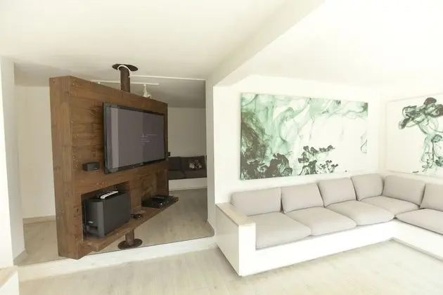 Deluxe Villa