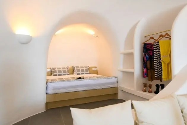 Villa (Efis Home 1)