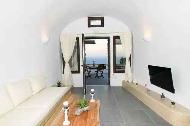 Villa (Efis Home 1)