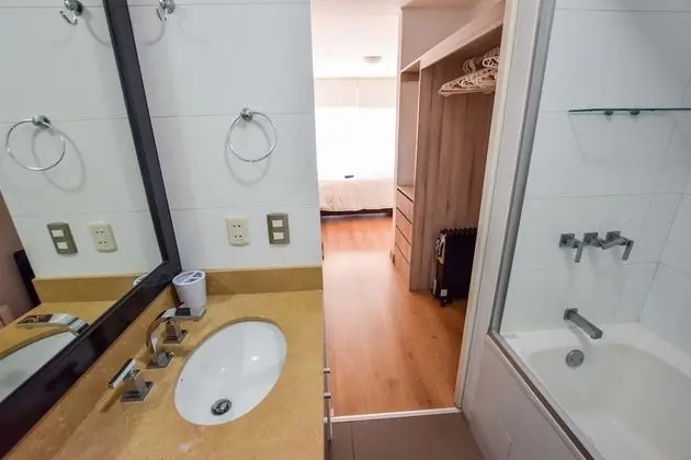 Luxury Apartment 1412, 1 Bedroom, Balcony, Pool View