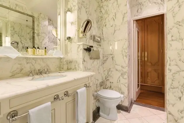 Superior Tek Büyük Yataklı Oda