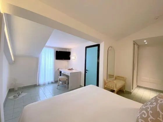 Economy Tek Büyük veya İki Ayrı Yataklı Oda