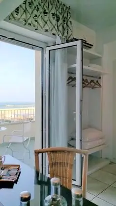 Panoramic Tek Büyük veya İki Ayrı Yataklı Oda