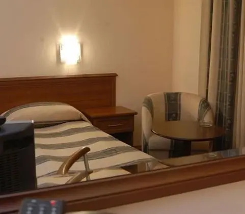 Junior Süit (Free Wifi, Fitness & Steam Bath)