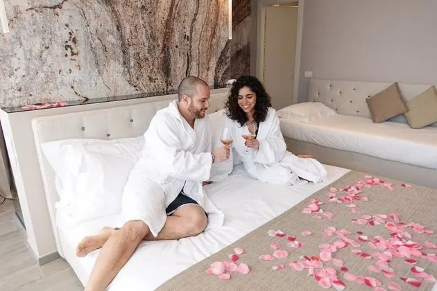 Junior Süit, Sıcak Su Küveti, Kule