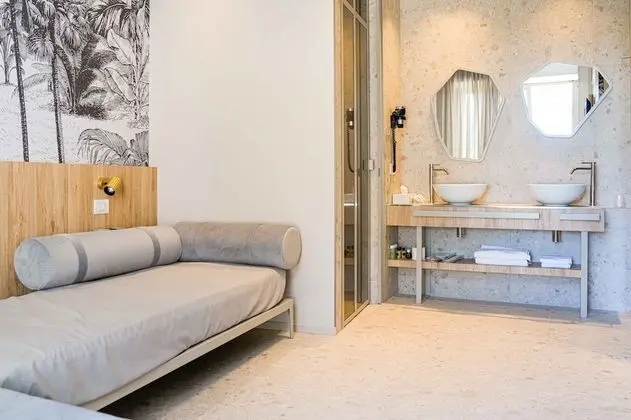 Junior Süit, Sıcak Su Küveti, Kule