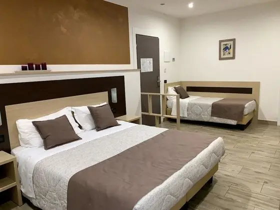 Junior Süit, Balkon