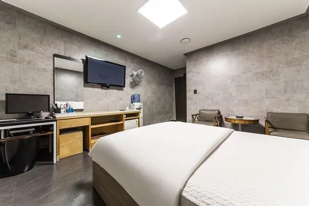 Deluxe Tek Büyük Yataklı Oda