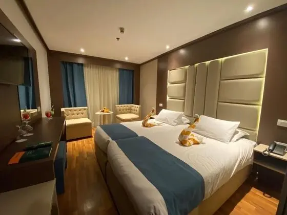 Deluxe Tek Büyük Yataklı Oda