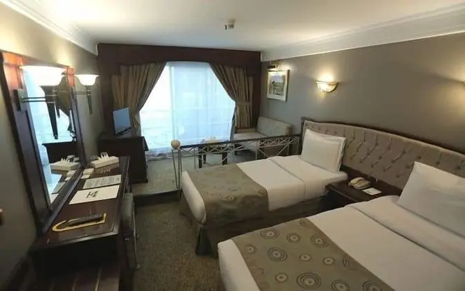 Deluxe Tek Kişilik Oda