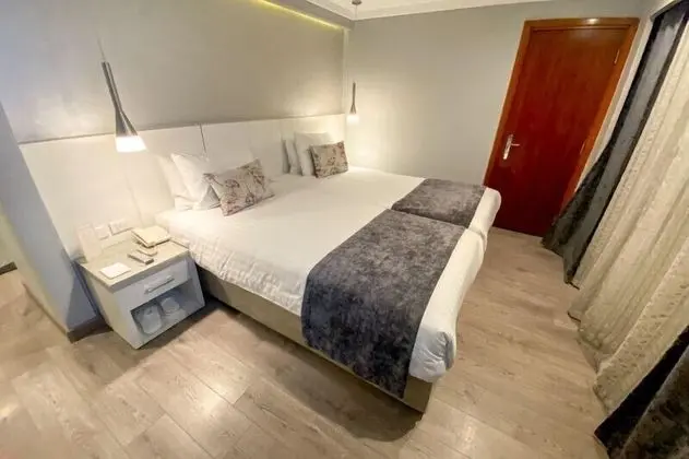 Deluxe Üç Kişilik Oda
