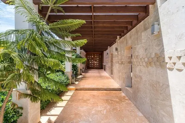 Luxury Villa