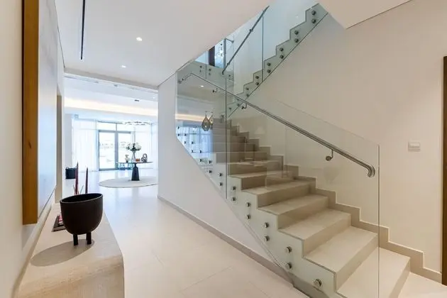 DHH - 5 Bed VillaB Pool + Beach Access Palm Jumeirah