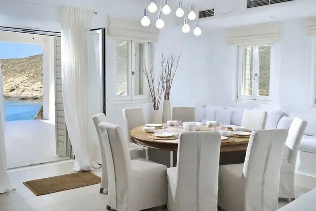 Luxury Villa, Birden Çok Yatak Odası