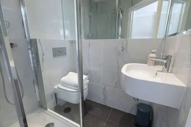 Luxury Apart Daire, Banyolu/Duşlu