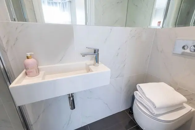 Luxury Apart Daire, Banyolu/Duşlu