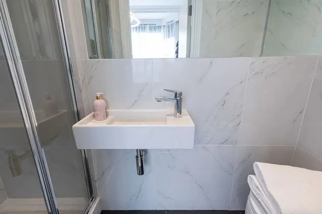 Luxury Apart Daire, Banyolu/Duşlu