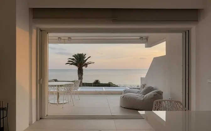 Luxury Villa, 4 Yatak Odası, Deniz Manzaralı, Denize Sıfır