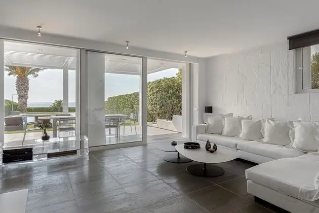 Luxury Villa, 4 Yatak Odası, Deniz Manzaralı, Denize Sıfır