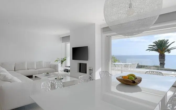Luxury Villa, 4 Yatak Odası, Deniz Manzaralı, Denize Sıfır