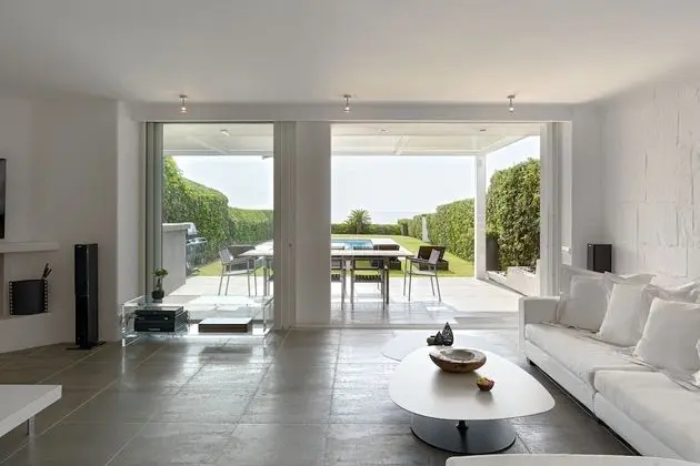 Luxury Villa, 4 Yatak Odası, Deniz Manzaralı, Denize Sıfır