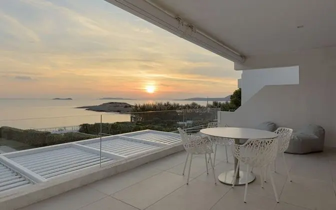 Luxury Villa, 4 Yatak Odası, Deniz Manzaralı, Denize Sıfır