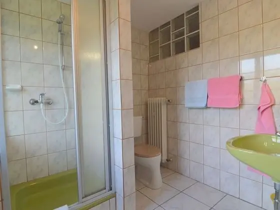 Ev
