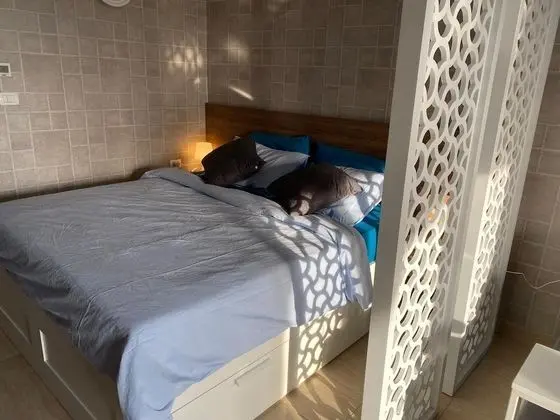 Design Stüdyo, 1 En Büyük (King) Boy Yatak ve Çekyat, Havuz Manzaralı, Denize Bakan