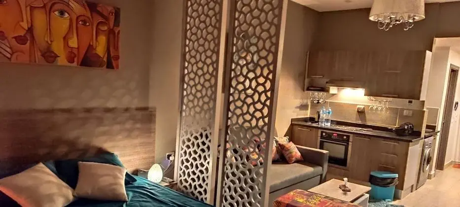 Elite Stüdyo, 1 En Büyük (King) Boy Yatak ve Çekyat, Havuz Manzaralı, Denize Bakan