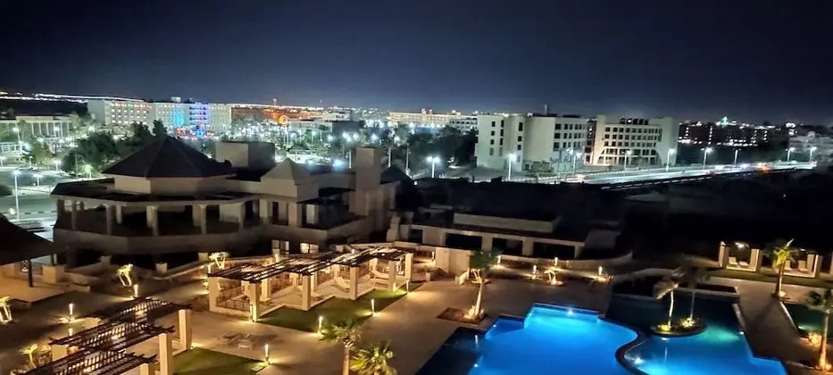 Elite Stüdyo, 1 En Büyük (King) Boy Yatak ve Çekyat, Havuz Manzaralı, Denize Bakan