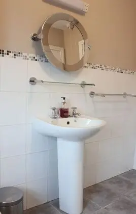 Oda, Özel Banyo (3 Storey House - 3 Rooms)