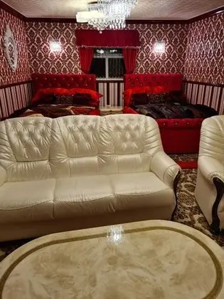 Apart Daire, 1 Büyük (Queen) Boy Yatak