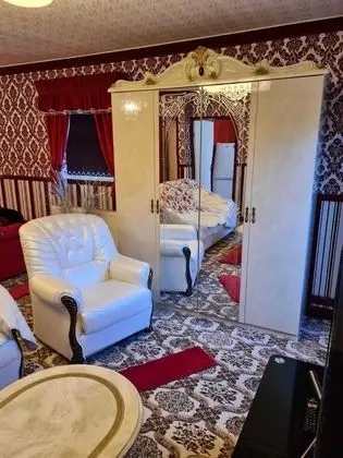 Apart Daire, 1 Büyük (Queen) Boy Yatak