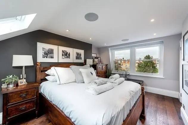 Exclusive Ev (2 Bedrooms)