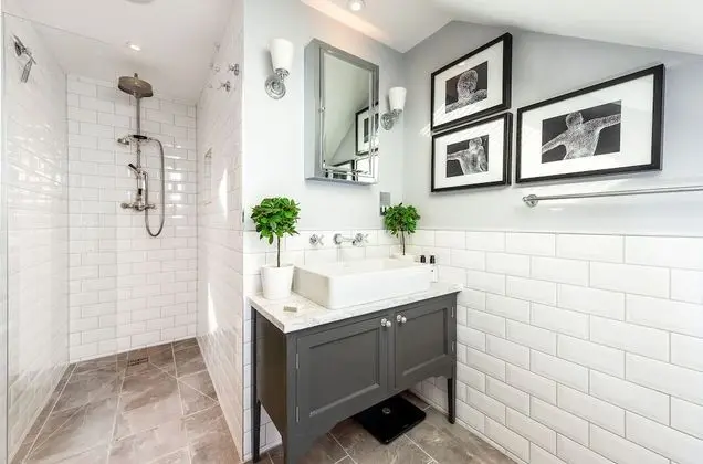 Exclusive Ev (2 Bedrooms)
