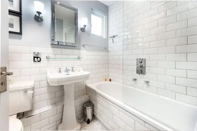 Exclusive Ev (2 Bedrooms)