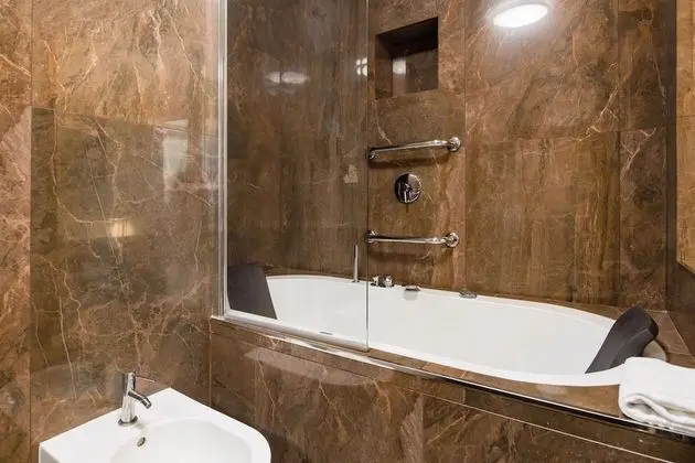 Luxury Süit, Birden Çok Yatak