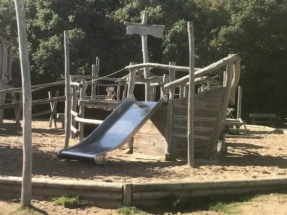 Kulübe, 2 Tek Kişilik Yatak