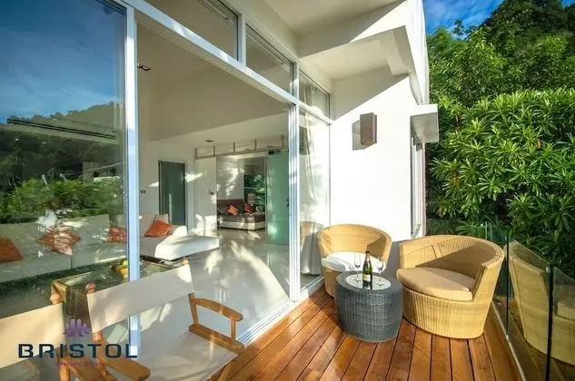 Luxury 2 Bedrooms Penthouse