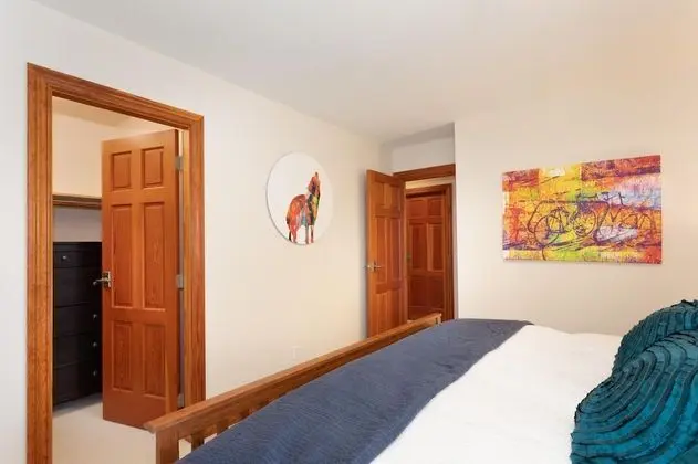 Ev, Birden Çok Yatak (Luxury 5 Bedroom Blueberry Chalet)