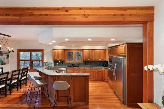Ev, Birden Çok Yatak (Luxury 5 Bedroom Blueberry Chalet)