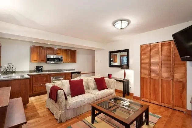Ev, Birden Çok Yatak (Luxury 5 Bedroom Blueberry Chalet)