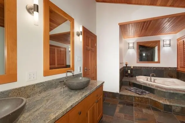 Ev, Birden Çok Yatak (Luxury 5 Bedroom Blueberry Chalet)
