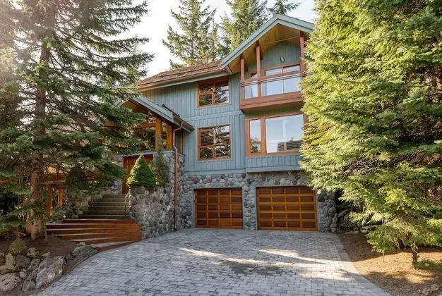 Ev, Birden Çok Yatak (Luxury 5 Bedroom Blueberry Chalet)