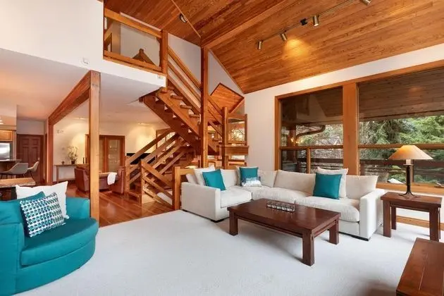 Ev, Birden Çok Yatak (Luxury 5 Bedroom Blueberry Chalet)