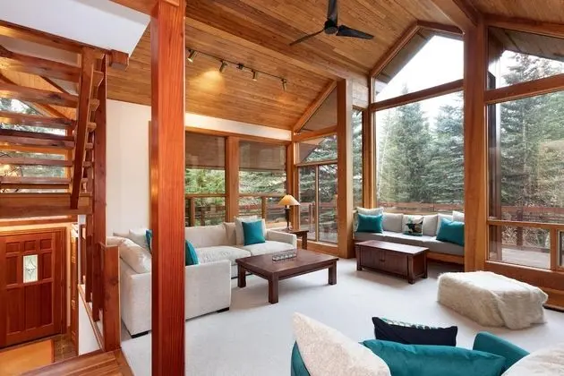 Ev, Birden Çok Yatak (Luxury 5 Bedroom Blueberry Chalet)