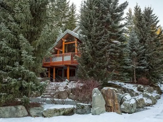 Ev, Birden Çok Yatak (Luxury 5 Bedroom Blueberry Chalet)