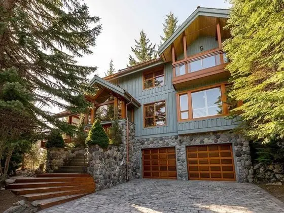 Ev, Birden Çok Yatak (Luxury 5 Bedroom Blueberry Chalet)