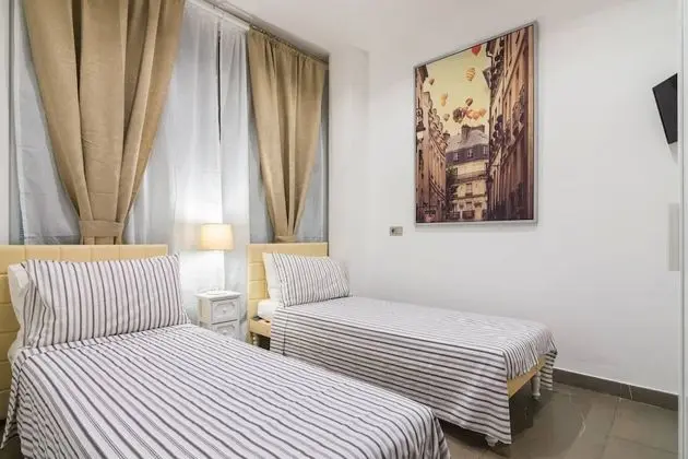 Apart Daire, 5 Yatak Odası